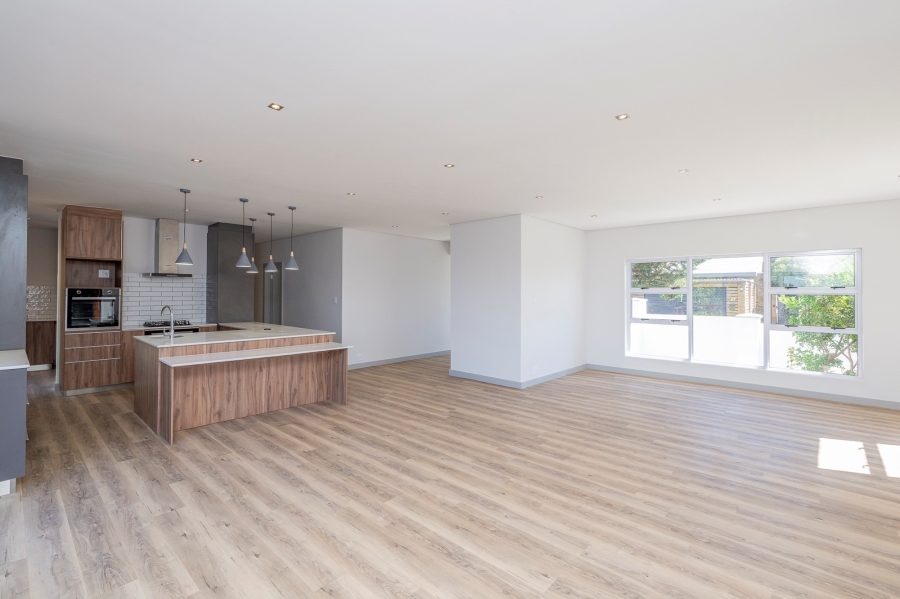 4 Bedroom Property for Sale in Welgemoed Western Cape